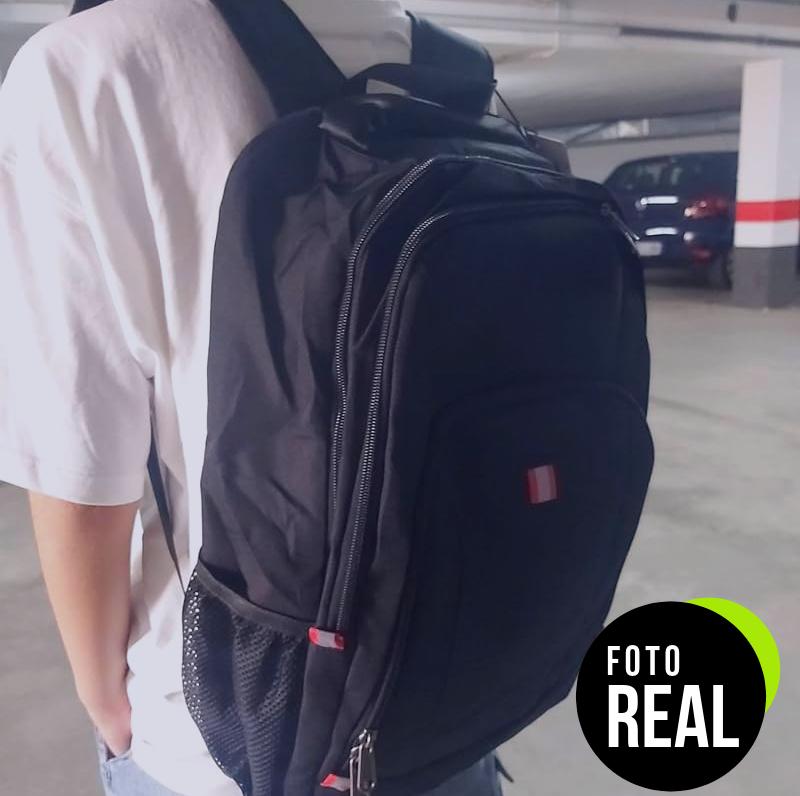 mochila-portatil-hombre-negocio-foto-1